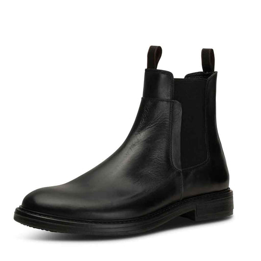 https://cdn.shopify.com/s/files/1/0283/2528/1864/products/shoe-the-bear-stanley-chelsea-boot-black-428618.jpg?v=1697531554&width=533