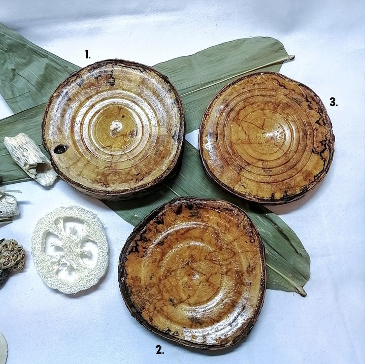 SAVONNIERS EN BOIS TOURNÉ - Turned wood soap dish