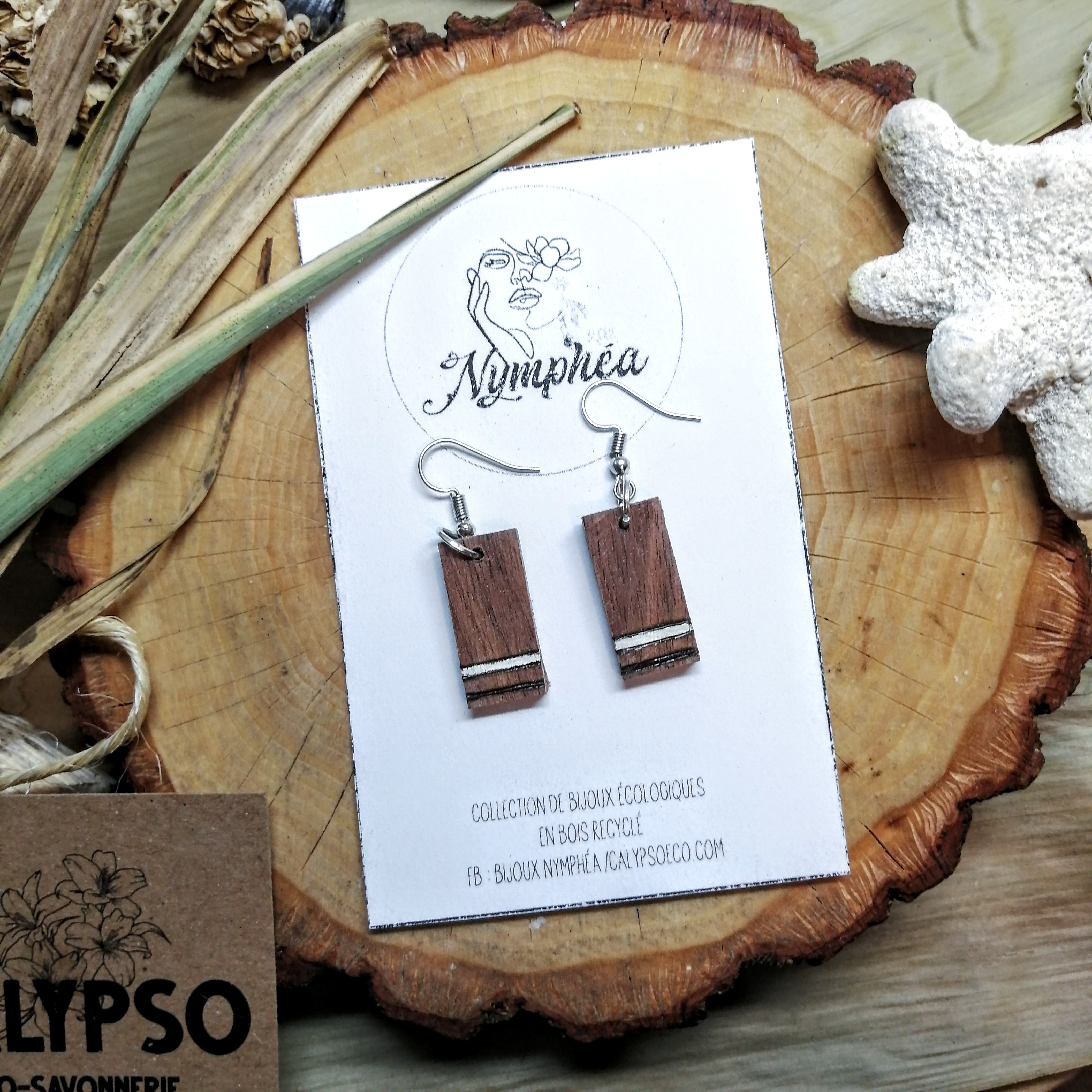 BOUCLE D'OREILLES ÉCOLOGIQUES en bois recyclé - minimaliste - Wooden Earrings