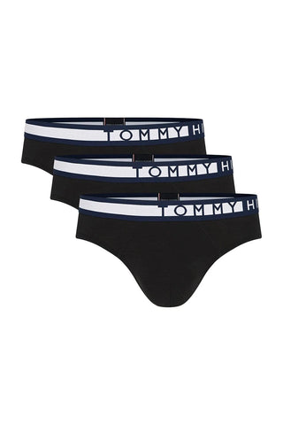 Tommy Hilfiger Underwear Review: Boxers, Briefs, Trunks & More