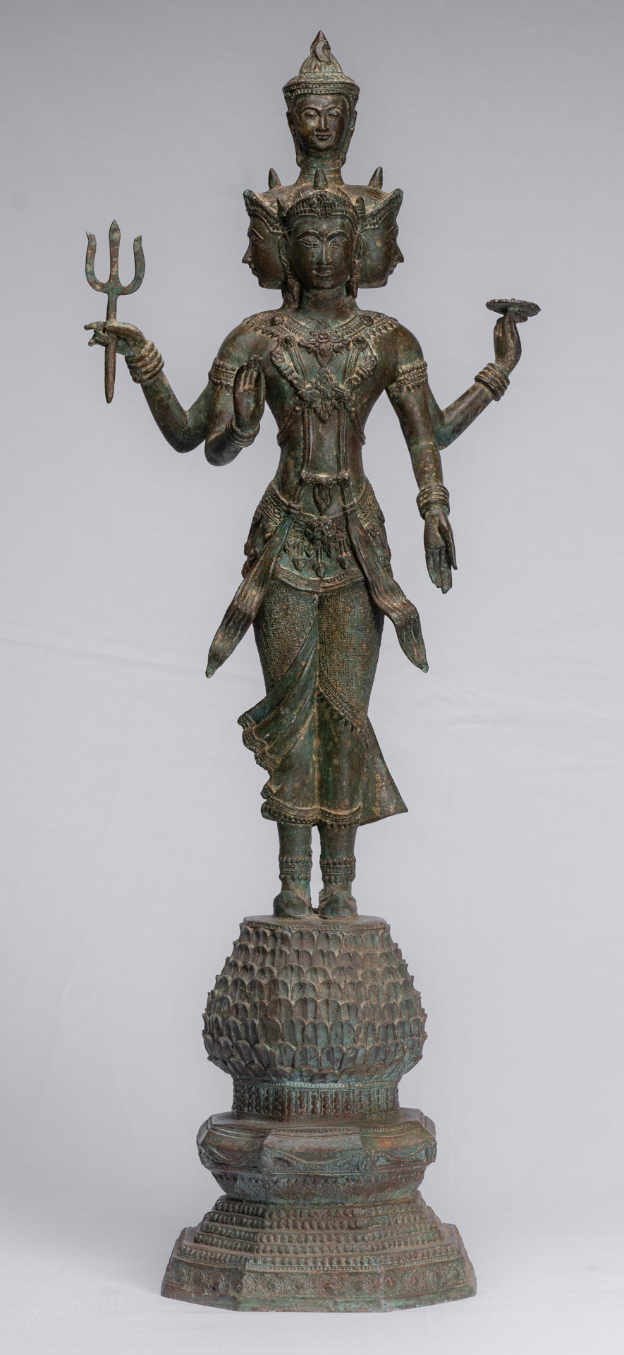 brahma vishnu shiva statue