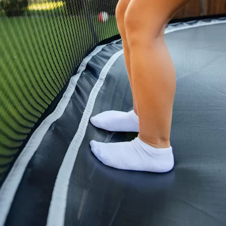13ft Round Springfree Jumbo Trampoline