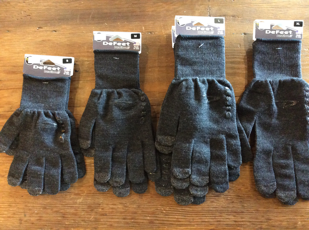 defeet wool gloves