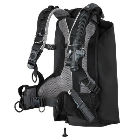 Best Scuba Diving BCD 2021 - Aqua Lung Rogue BCD