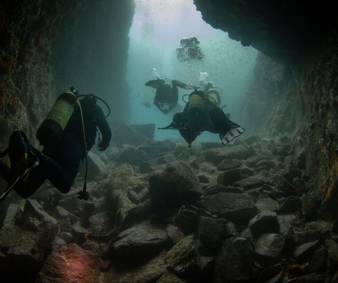 Cave Diving: What to Expect, Equipment Required and Safety Advice - Mike's Dive Store