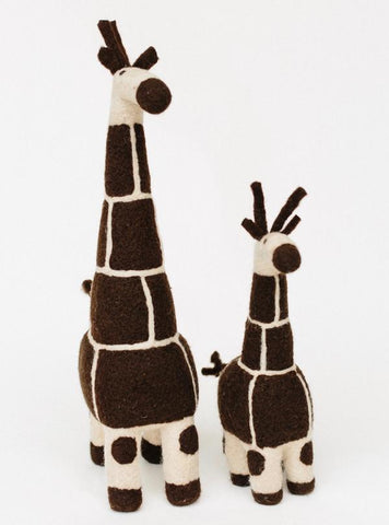 needle felted giraffes from Handspun Hope