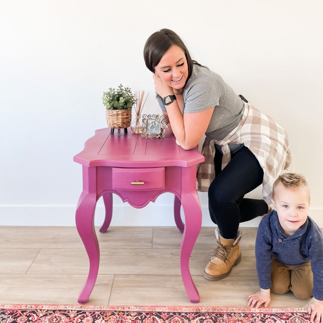 pink end table after