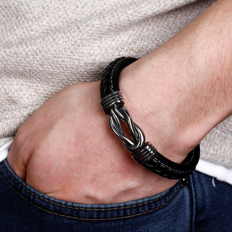 Bracelet pour hommes de la conception à l'infini en acier en titane