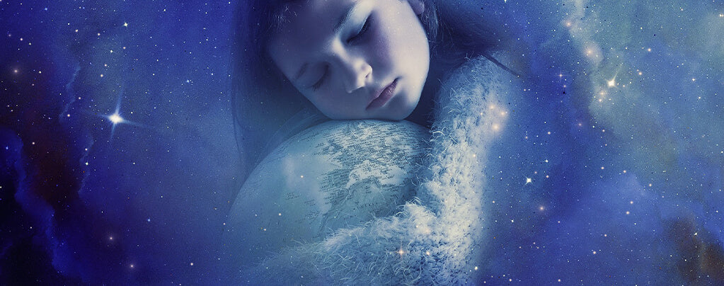 enfant qui à sommeil avec la lune