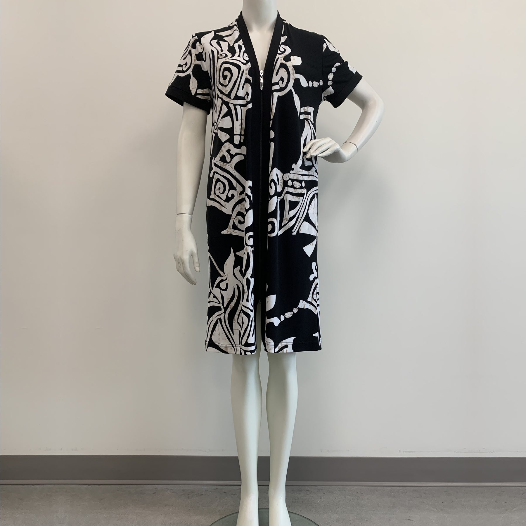 Diamond Tea Printed Short Zip Up Robe