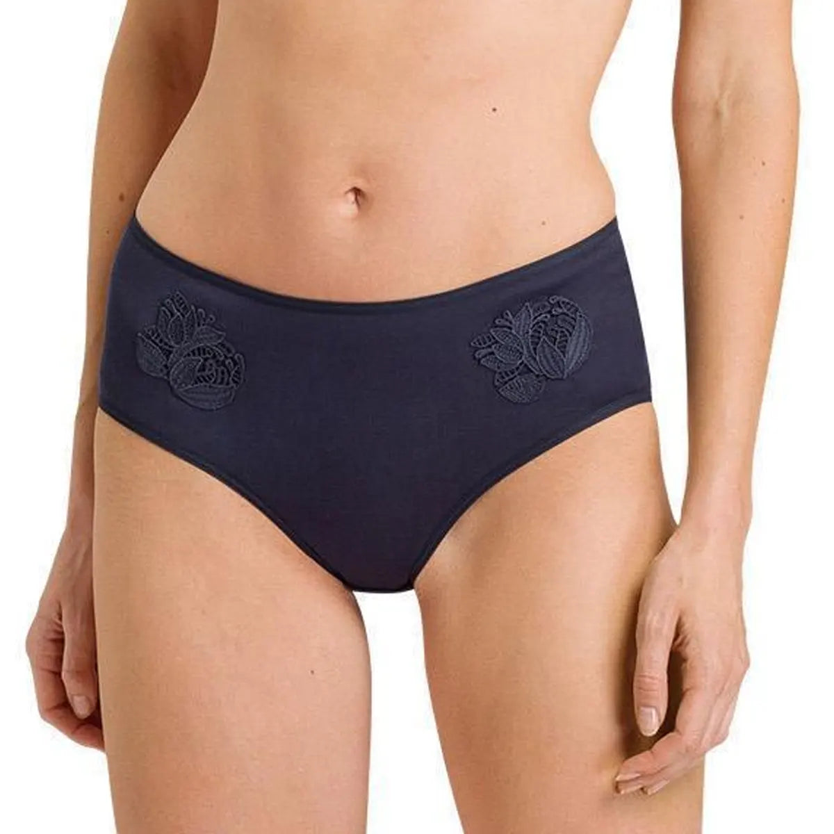 Hanro Womens Cotton Lace Full Brief : : Clothing, Shoes &  Accessories