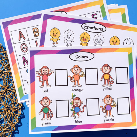 Animals busy book printable activities for your preschooler! This includes 17 pages.   Includes an activity for: 1. colors 2. emotions 3. shapes 4. alphabet 5. tracing 6. size 7. patterns 8. puzzles 9. all about me 10. counting 11. play dough mat  