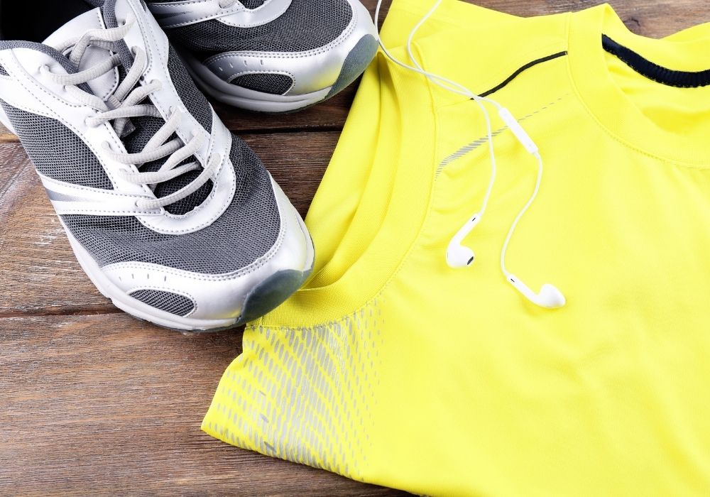 15 Gym Bag Essentials For A Successful Workout – CrepStars