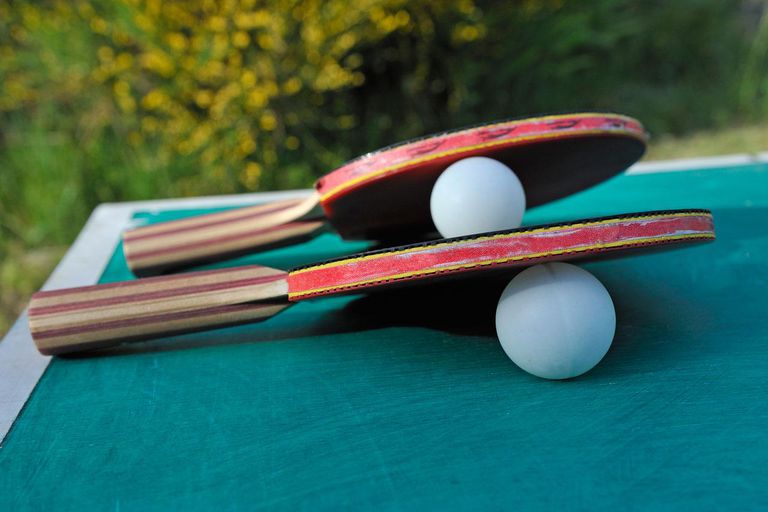 Ping Pong 101: Why Your Ping Pong Paddle Red & Black? Why 2 Differ