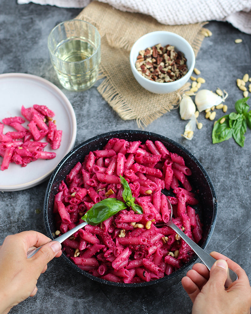 Recette de Pâtes au pesto de betteraves de GoGo Quinoa