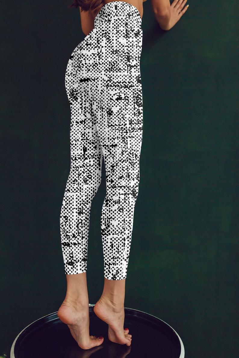 Abstract Black and White Leggings, Capris, Shorts freeshipping - PuaGme