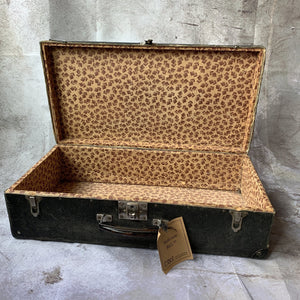 Pioneer Luggage - Vintage Suitcase – Lady of the Lake