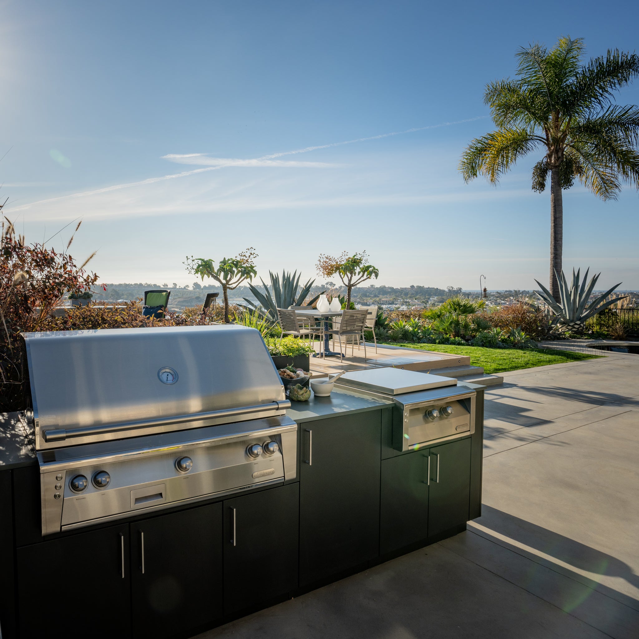 Anne Michaelsen Yahn Outdoor Kitchen