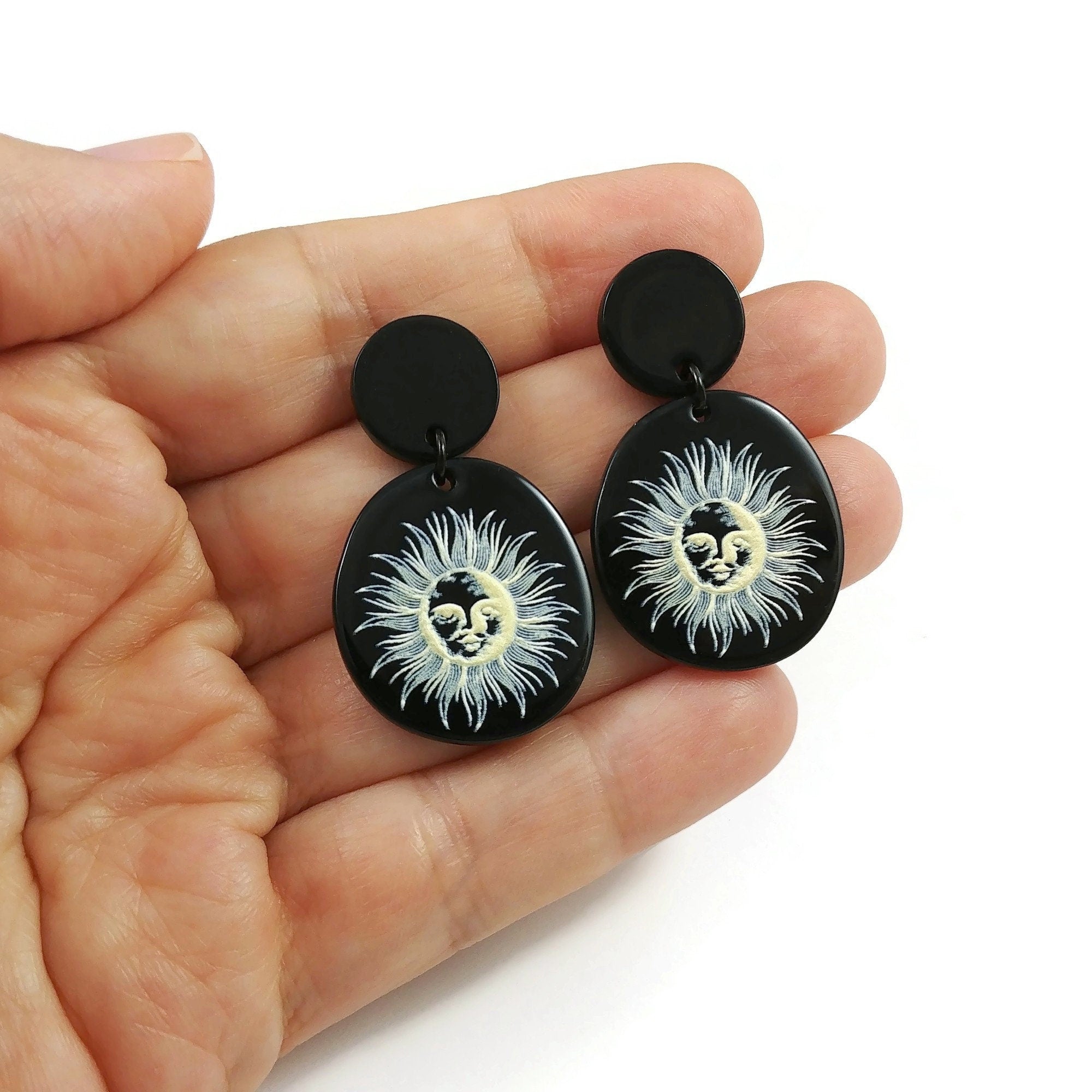 Black geometric drop earrings, Aesthetic resin and titanium earrings – for  rebel skin