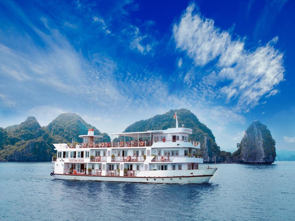 Unbeatable Price Cristina Diamond Cruise Deluxe Cabin 3d2n