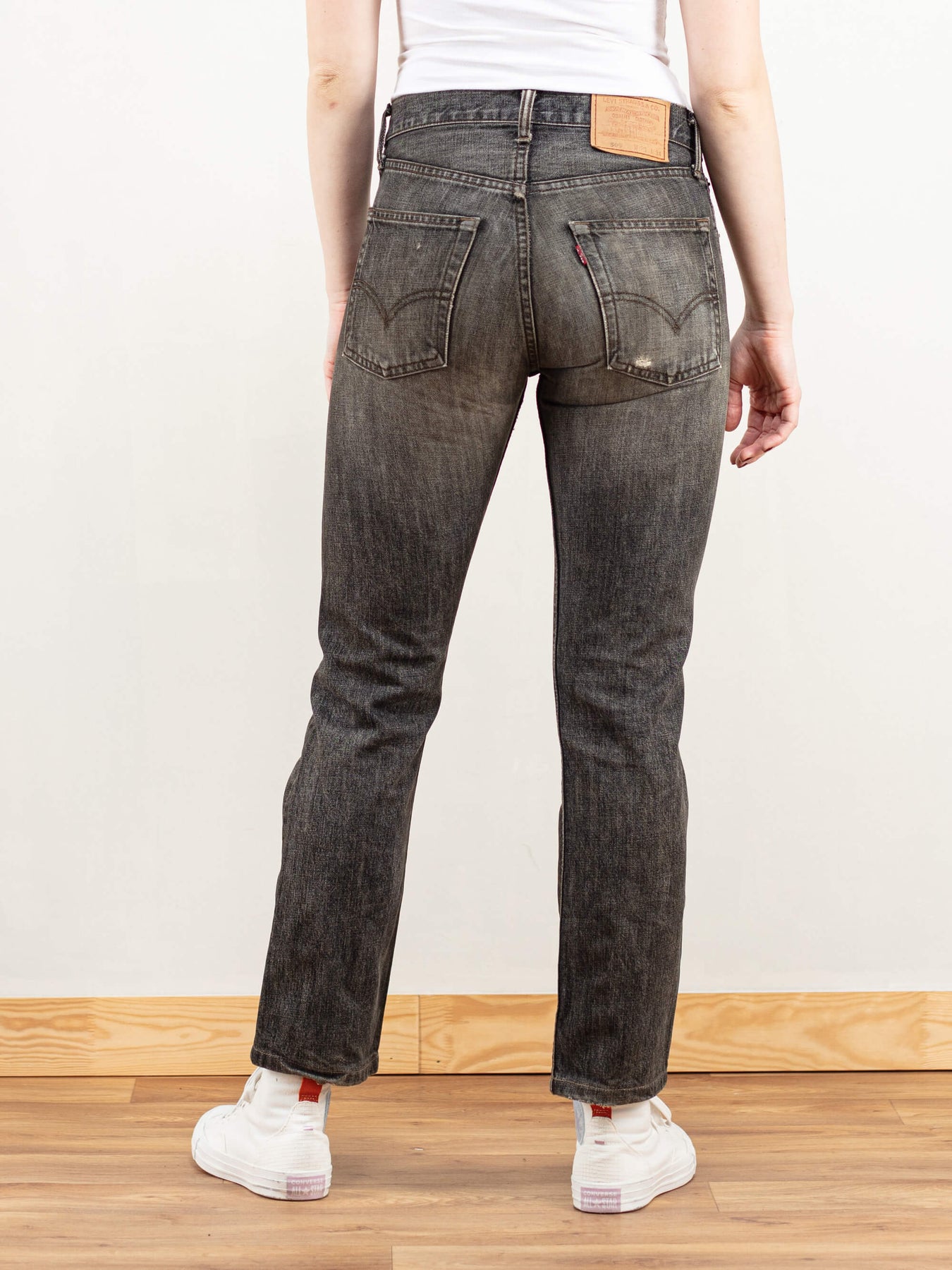 Online Vintage Store | 90's Women LEVI'S 505 Jeans | Northern Grip –  NorthernGrip