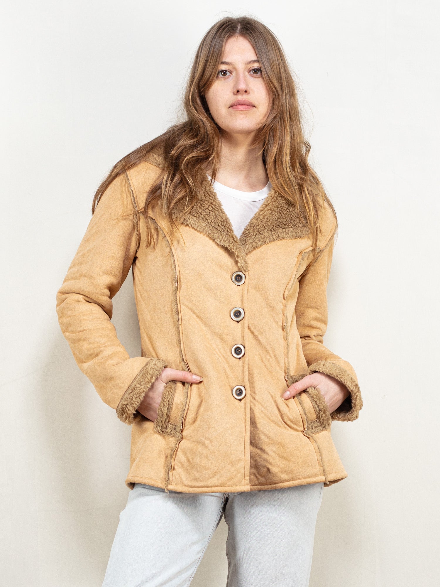 Vintage 90's Women Faux Suede Jacket in Beige