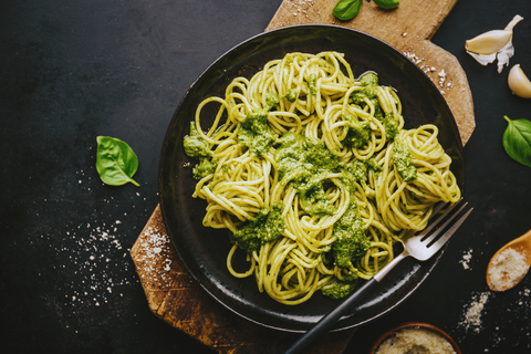 Gluten-Free Spaghetti with Fresh Basil Pesto