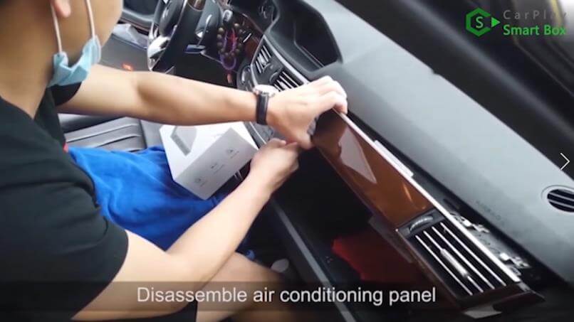 1. disassemble air conditioning panel - How to Retrofit Wireless Apple CarPlay for Mercedes-Benz C E GLK with NTG4 Head Unit - Carplay Smart Box