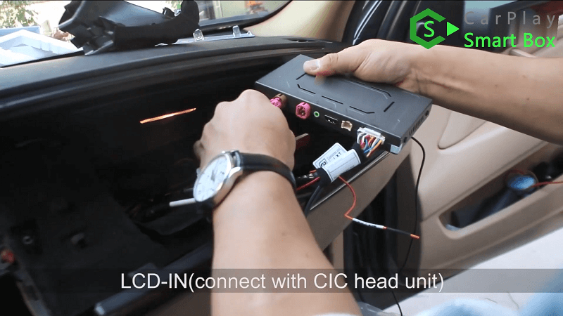 16.LCD-IN connect with CIC head unit.