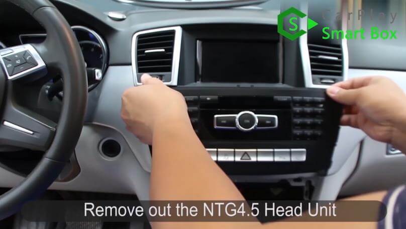 2. Remove out the NTG4.5 head unit - Step by Step Wireless Apple CarPlay Installation for Mercedes S class W221 - CarPlay Smart Box