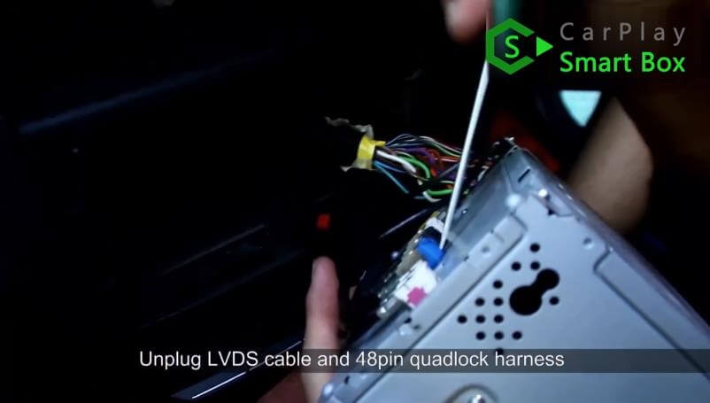 3. Unplug LVDS cable and 48PIN quad lock harness - Mercedes CLS 2015 NTG5.1 HU Wireless Apple CarPlay Installation - CarPlay Smart Box