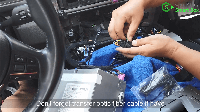 5.Non dimenticare il cavo in fibra ottica per il trasferimento, se disponibile.