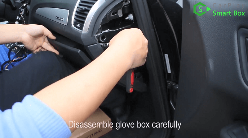 6.Disassemble glove box carefully.