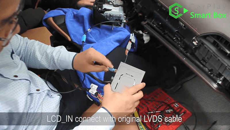 7.LCD_IN si collega con il cavo LVDS originale.