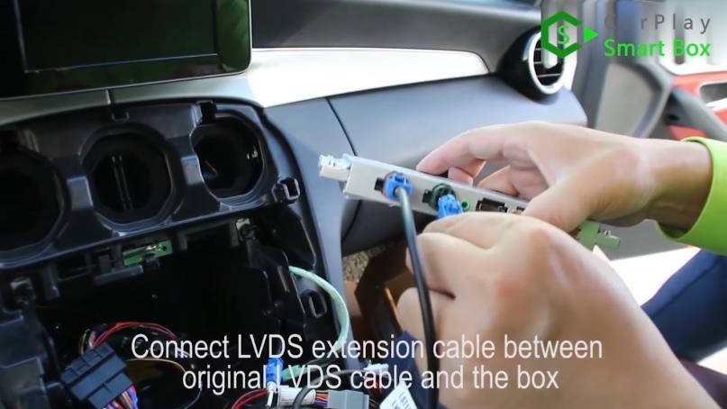 7. Connect LVDS extension cable between original LVDS cable and the box - Wireless Apple CarPlay Retrofit for Mercedes 2015-2017 C W205 GLC W253 - CarPlay Sma