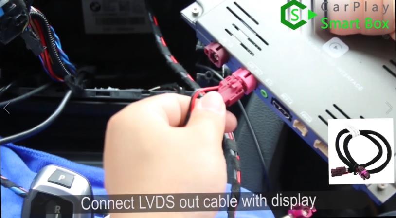 7. Connect LVDS out cable with display - How to install WiFi Wireless Apple CarPlay on BMW F30 NBT EVO Head Unit - CarPlay Smart Box