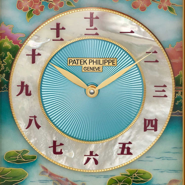 Horloge de Patek Philippe Tokyo-2023, cadran bleu, l'anneau des heures en nacre, les chiffres des heures est en japonnais