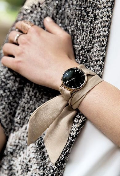 Montre foulard femme, tissu uni beige