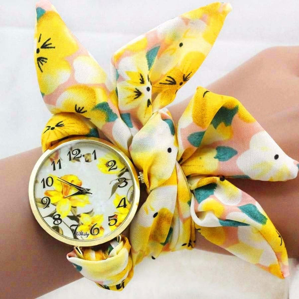 montre foulard fleuri jaune, cadran assorti au tissu