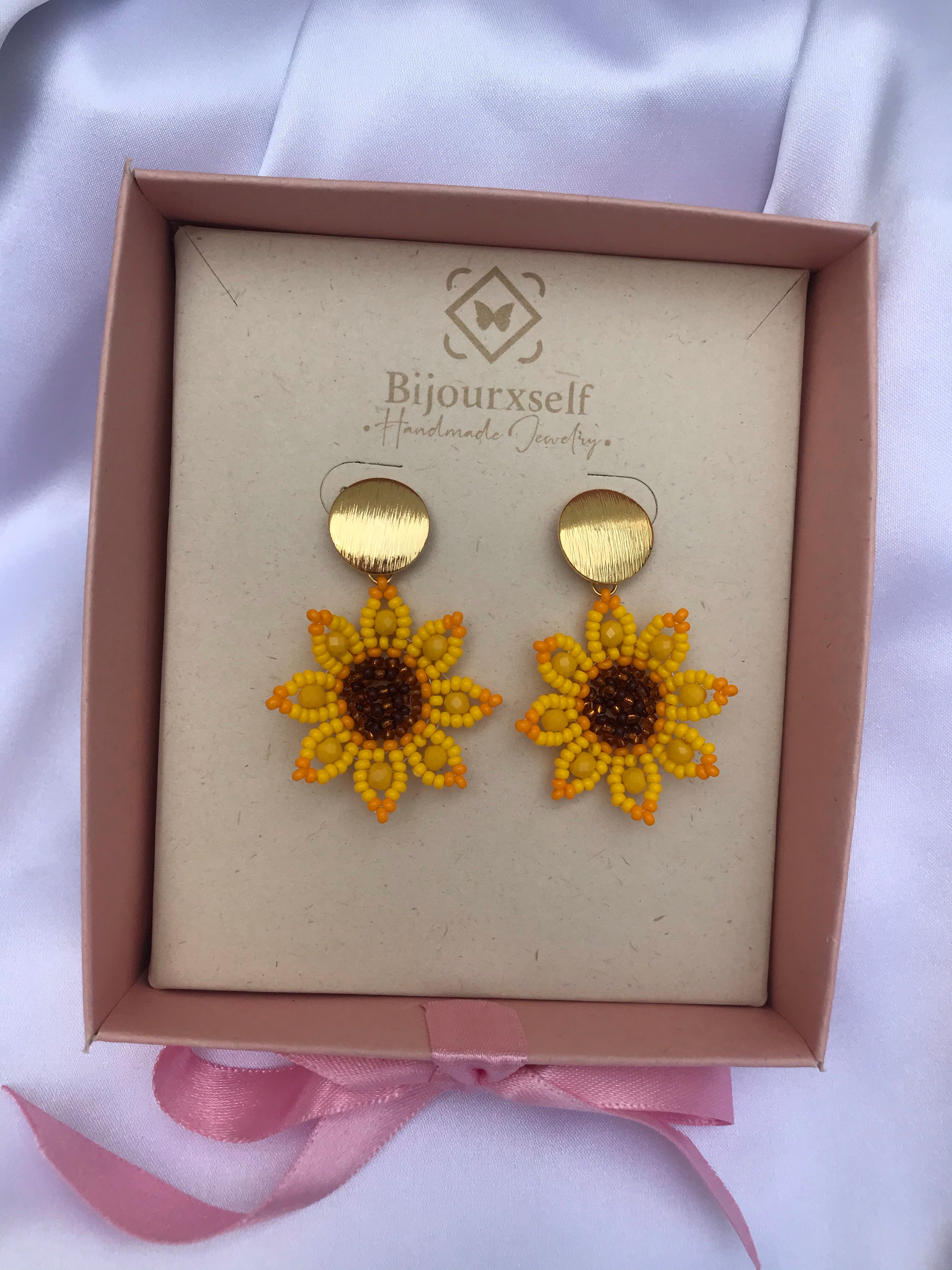 Aretes Laura Girasol – BijourxSelf