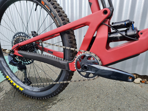 Photo of the drive train and rear suspension of a Santa Cruz 5010 carbon mountain bike