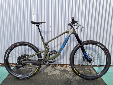 Photo of Santa Cruz Bronson Carbon mountain bike