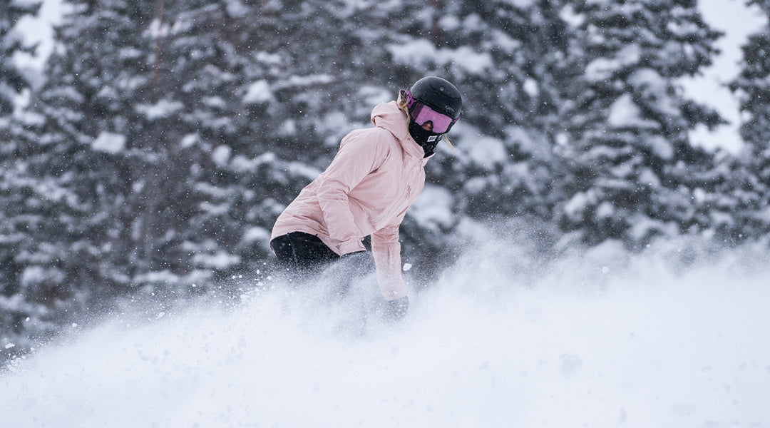 female skier turn