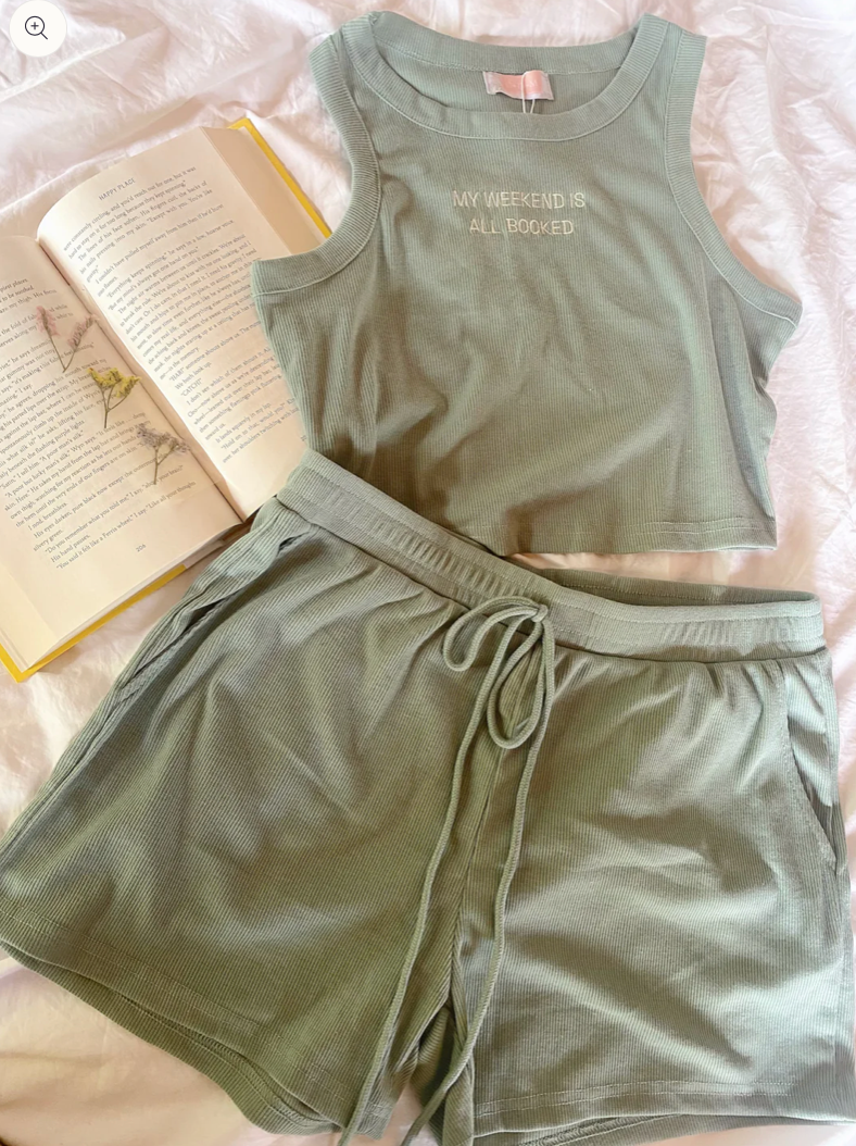 bookworm bliss wear set