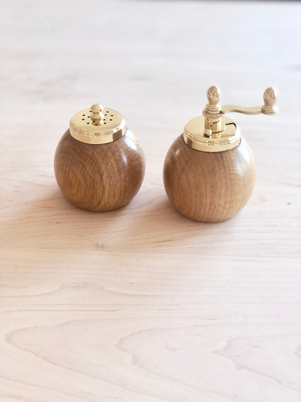 Salt & Pepper Mill Gift Set, Wood Salt & Pepper Grinders