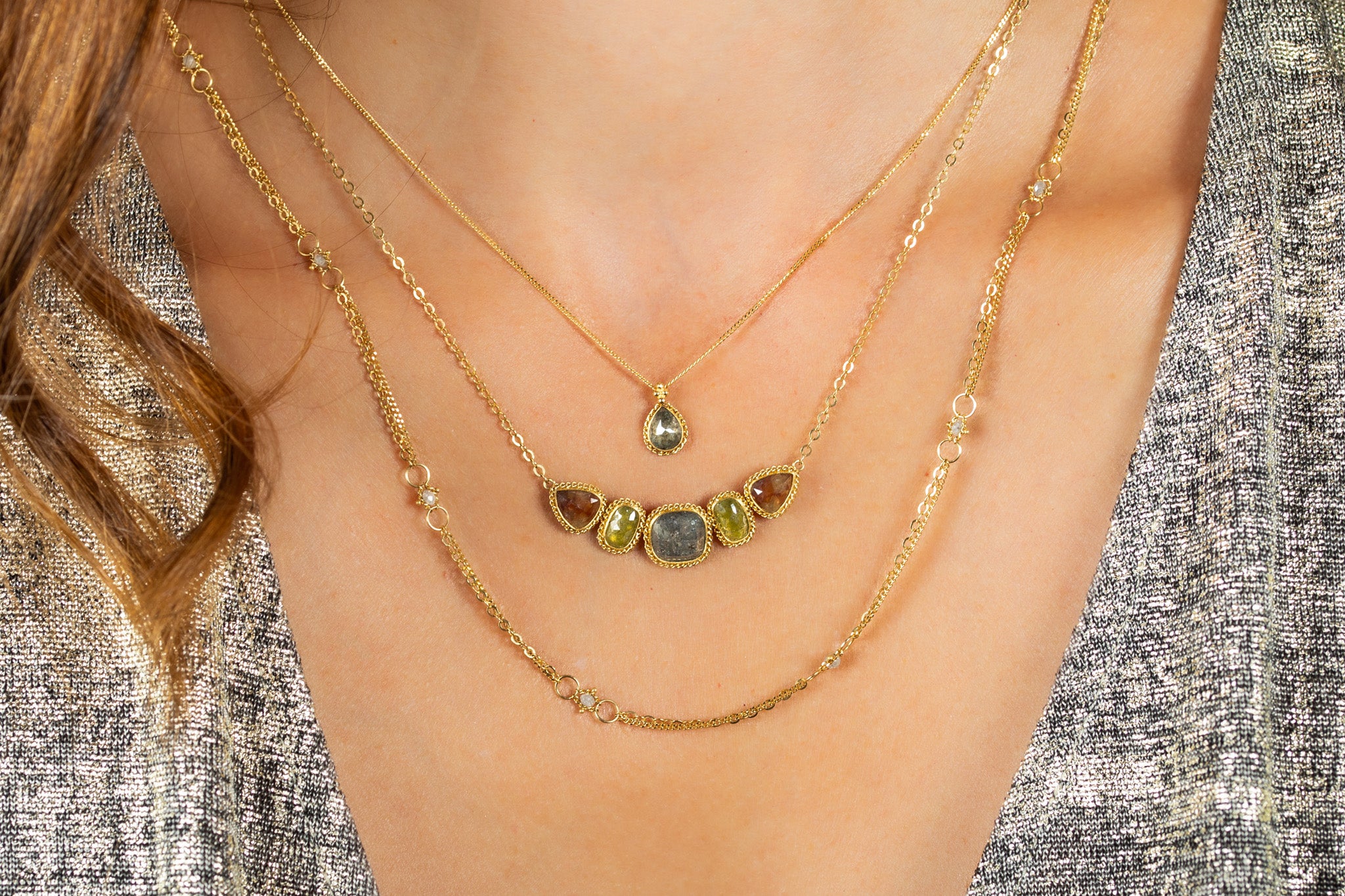 How to Layer Necklaces – Amáli Jewelry