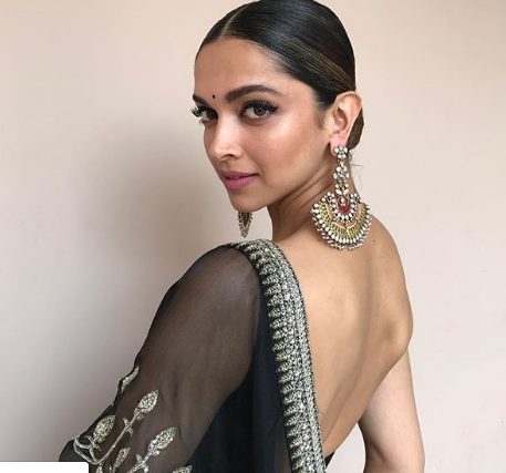 Craftsvilla - Deepika Padukone looks delightful in everything she wears,  but these salwar suit looks of the actress are a sight for sore eyes. Crush  on! Get inspired and shop our latest