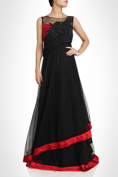 Designer gown in black color – Panache Haute Couture