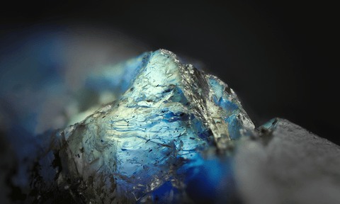 Crystal Properties of Labradorite – Shiva's Stone