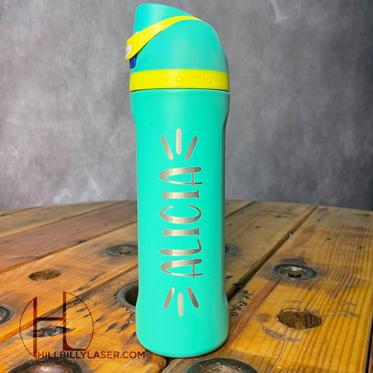 Personalized Owala 32 Oz Freesip Water Bottle Leak Proof Built in Straw  Collector's Exclusive Colors Color Drop Discontinued 